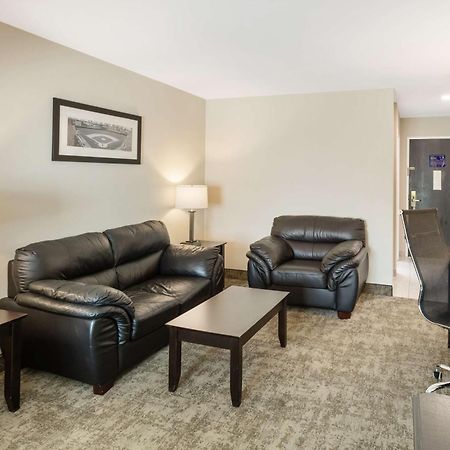 Best Western Inn & Suites - Midway Airport Burbank Eksteriør bilde